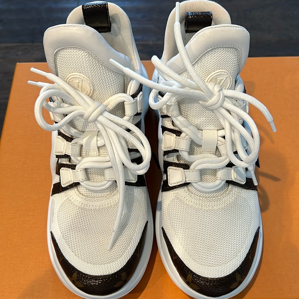 LV Archlight Sneaker size 36 like new with box and receipt